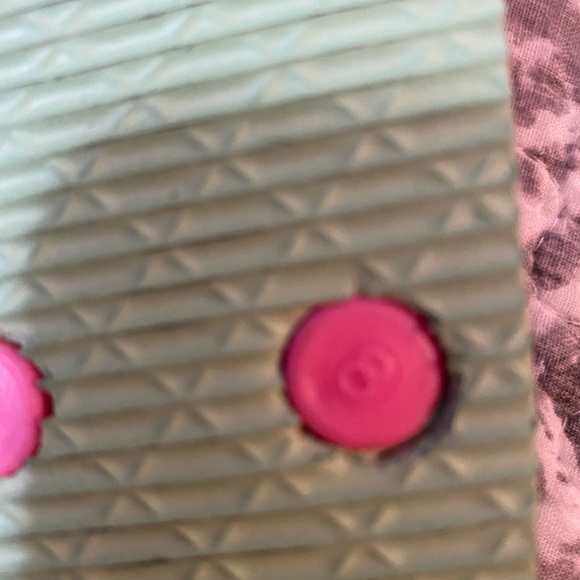 Nwt. Girls flip flops carters. - Picture 2 of 3